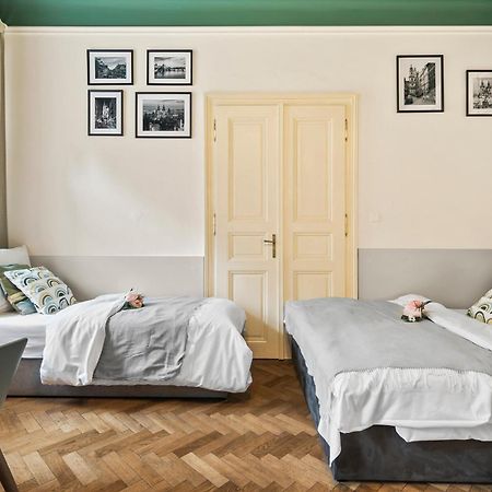 Apts In Old Town Prague By Michal&Friends Экстерьер фото