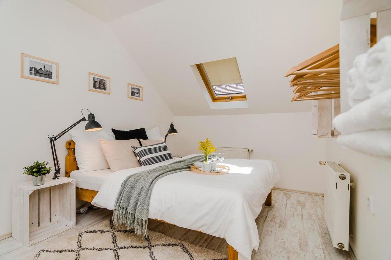 Apts In Old Town Prague By Michal&Friends Экстерьер фото