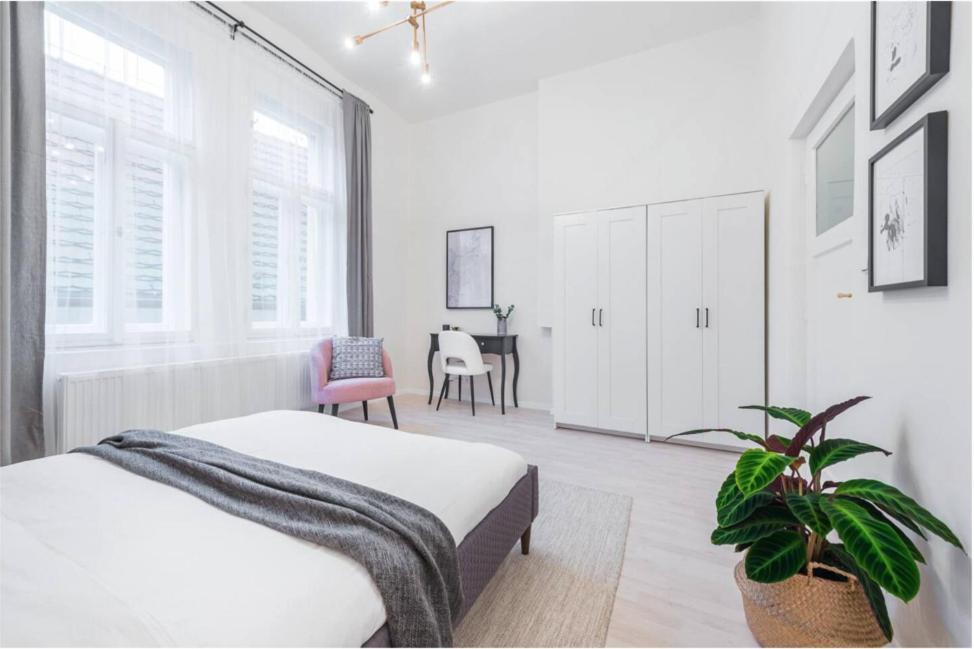 Apts In Old Town Prague By Michal&Friends Экстерьер фото