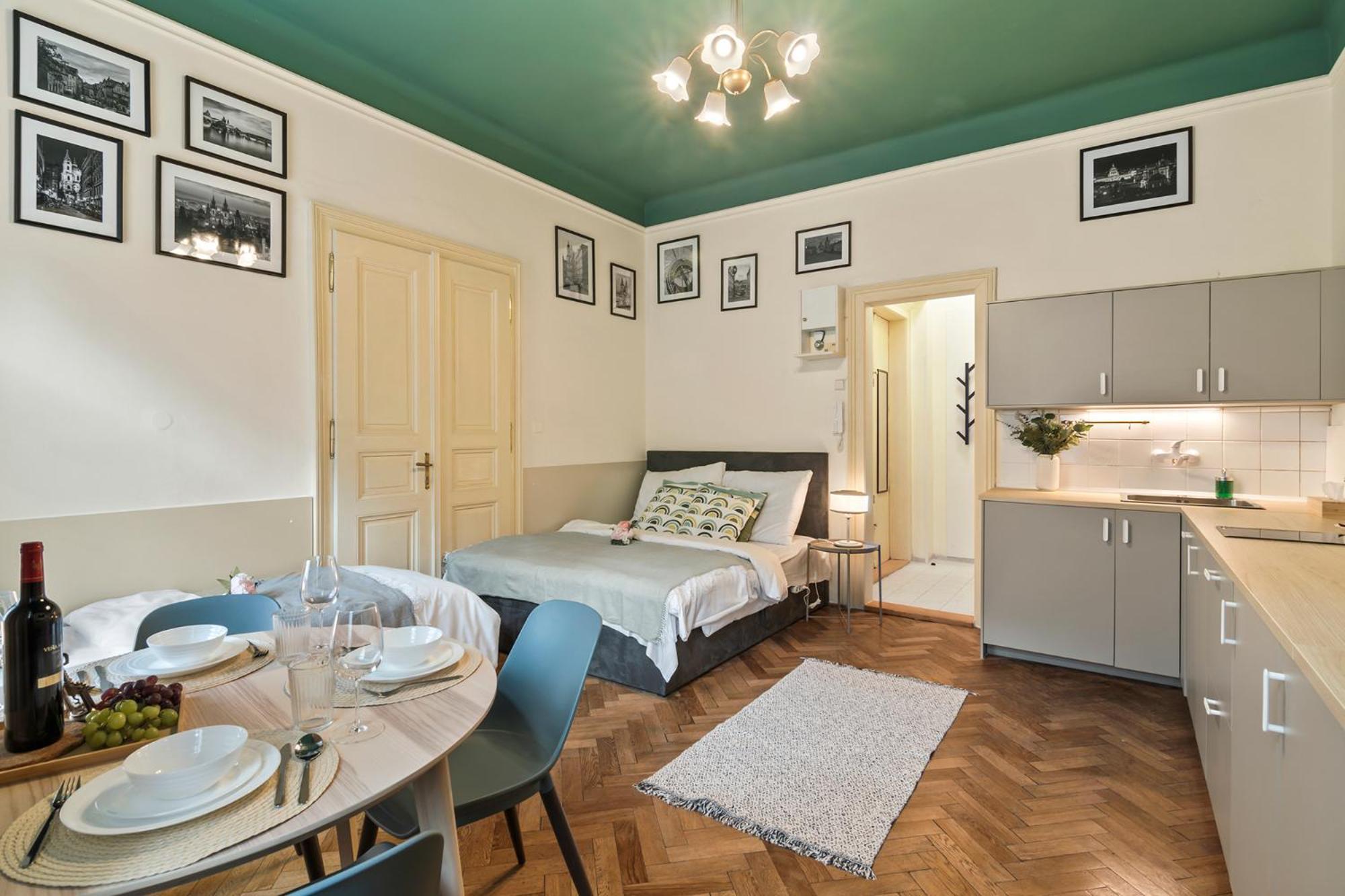 Apts In Old Town Prague By Michal&Friends Экстерьер фото